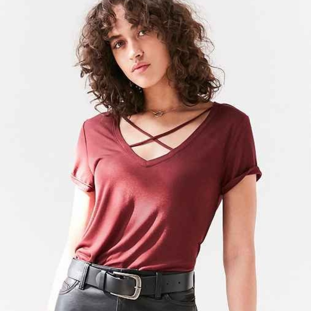 🌿 UO | Project Social T Karlie Cross Front Deep V